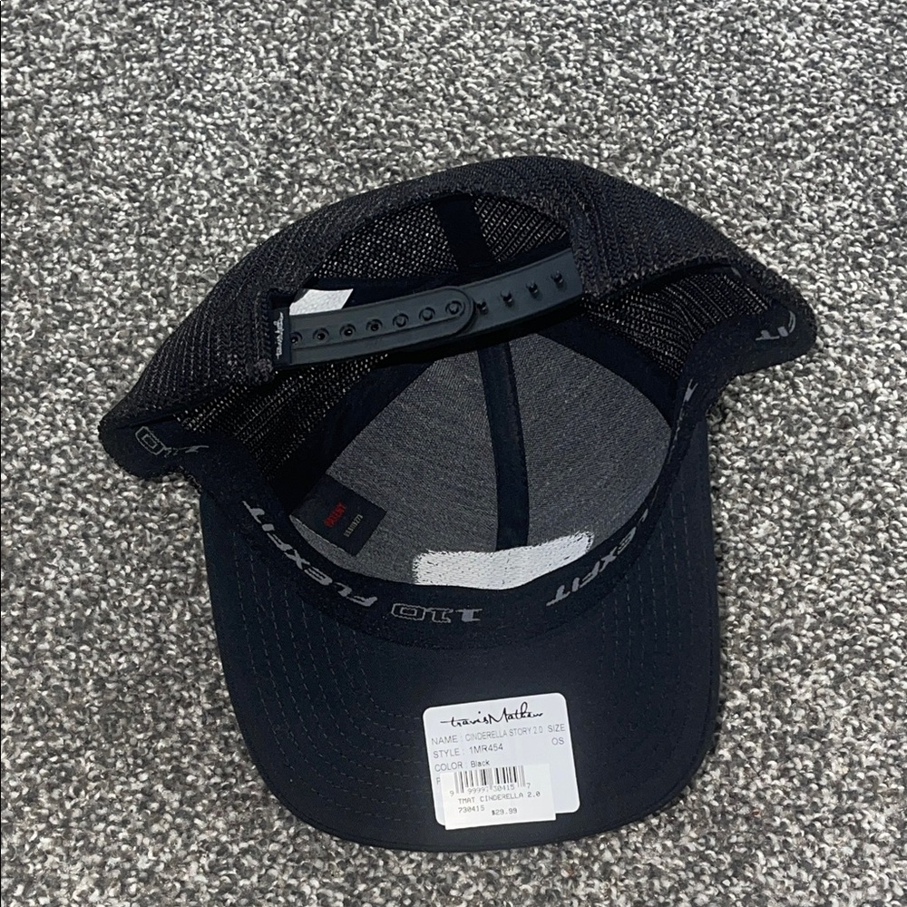 NWT’s Very Rare Caddyshack Travis Mathew Black Mesh Trucker Hat with Bushwood - Picture 5 of 7